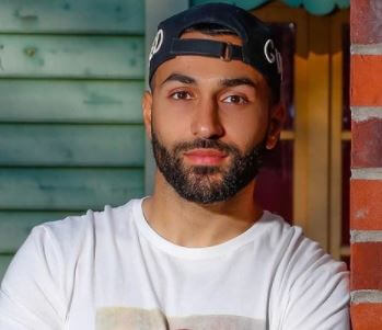 Saman Ghoddos